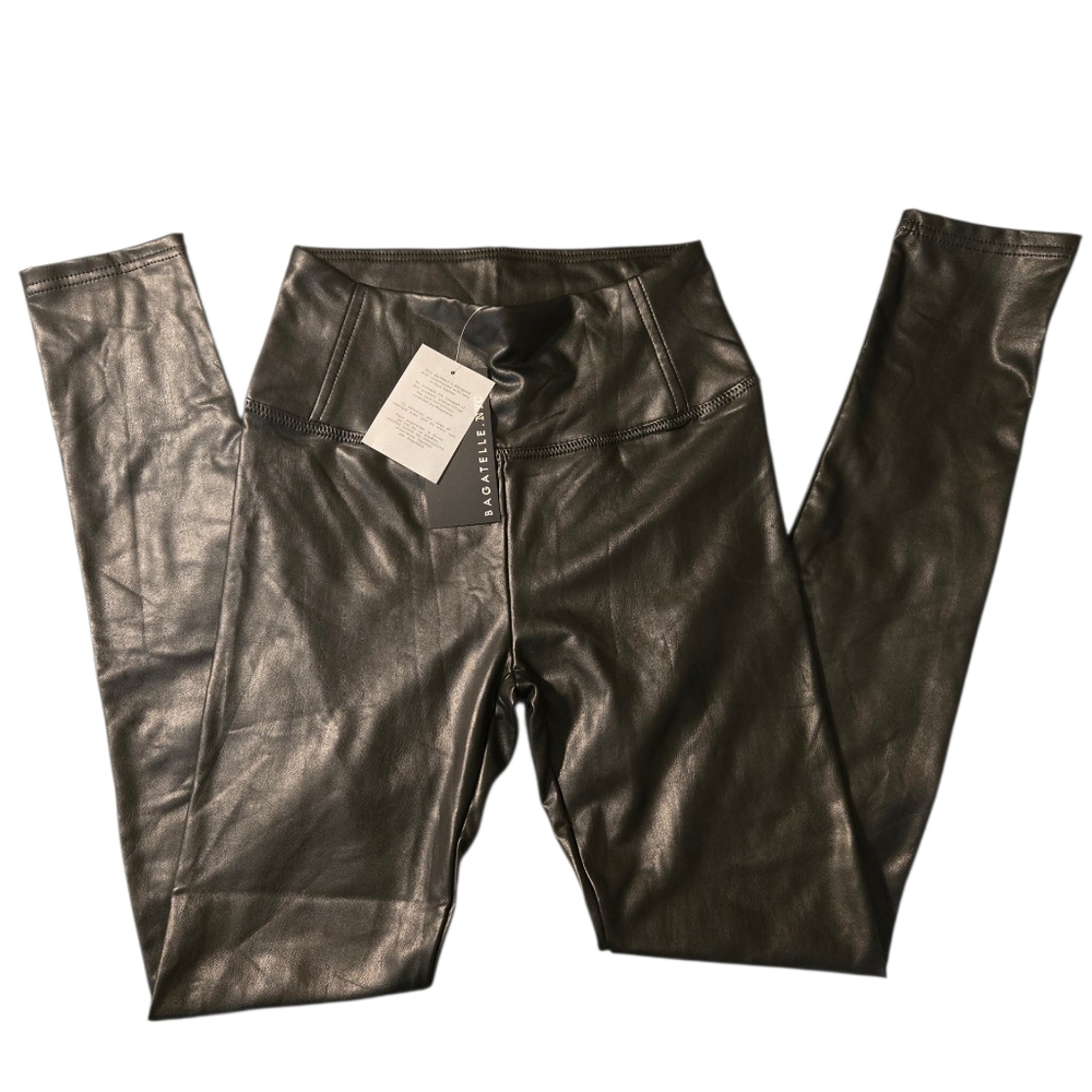 Faux Leather Pants Women's Size XS, Black, Pull On Skinny Leg  NWT